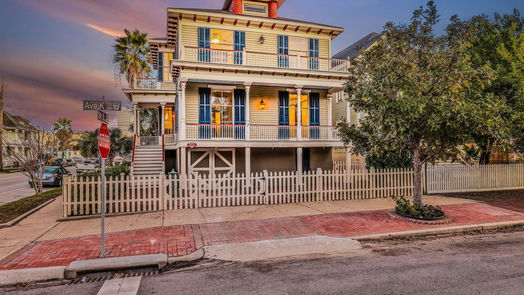 Galveston 3-story, 4-bed 1828 Avenue K-idx