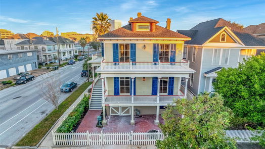 Galveston 3-story, 4-bed 1828 Avenue K-idx