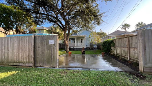 Galveston 2-story, 2-bed 3216 Avenue Q-idx