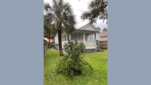 Galveston 2-story, 2-bed 3216 Avenue Q-idx