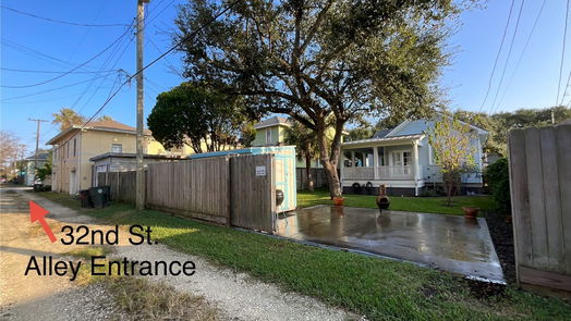 Galveston 2-story, 2-bed 3216 Avenue Q-idx