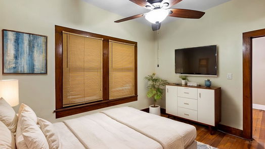 Galveston 1-story, 5-bed 1711 Avenue M-idx