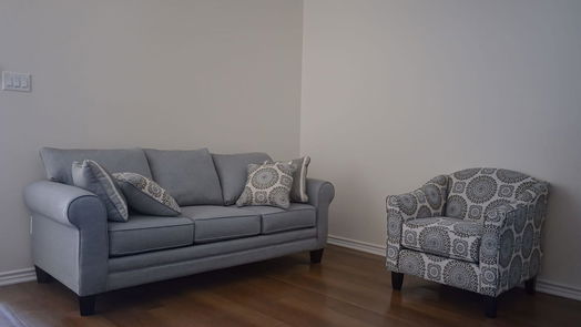 Galveston 2-story, 2-bed 3521 Avenue N 1/2-idx