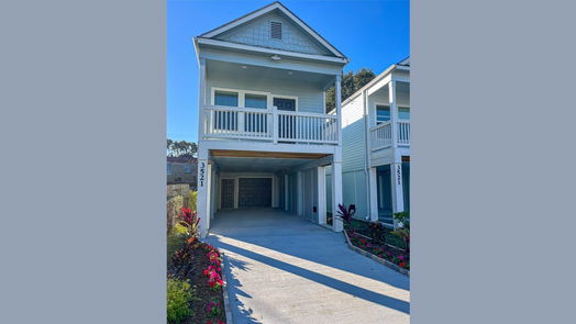 Galveston 2-story, 2-bed 3521 Avenue N 1/2-idx