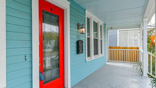 Galveston 2-story, 5-bed 1511 Avenue M-idx