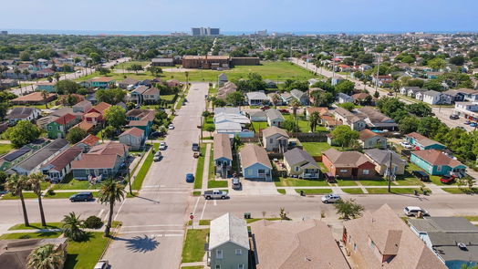 Galveston 2-story, 3-bed 5202 Avenue L-idx