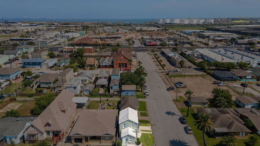 Galveston 2-story, 3-bed 5202 Avenue L-idx