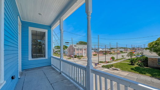 Galveston 2-story, 3-bed 4502 Avenue R-idx