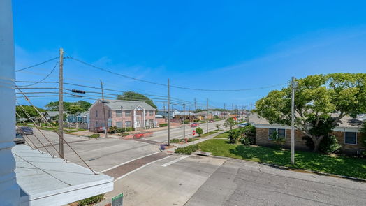 Galveston 2-story, 3-bed 4502 Avenue R-idx