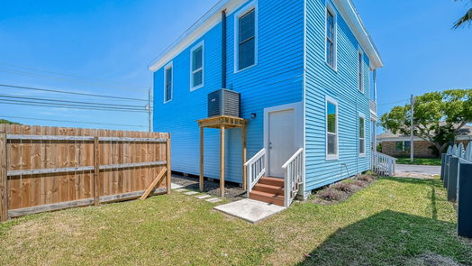 Galveston 2-story, 3-bed 4502 Avenue R-idx