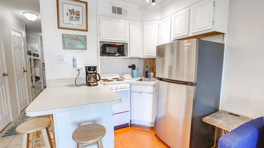 Galveston 2-story, 1-bed 6102 Seawall Boulevard 241-idx