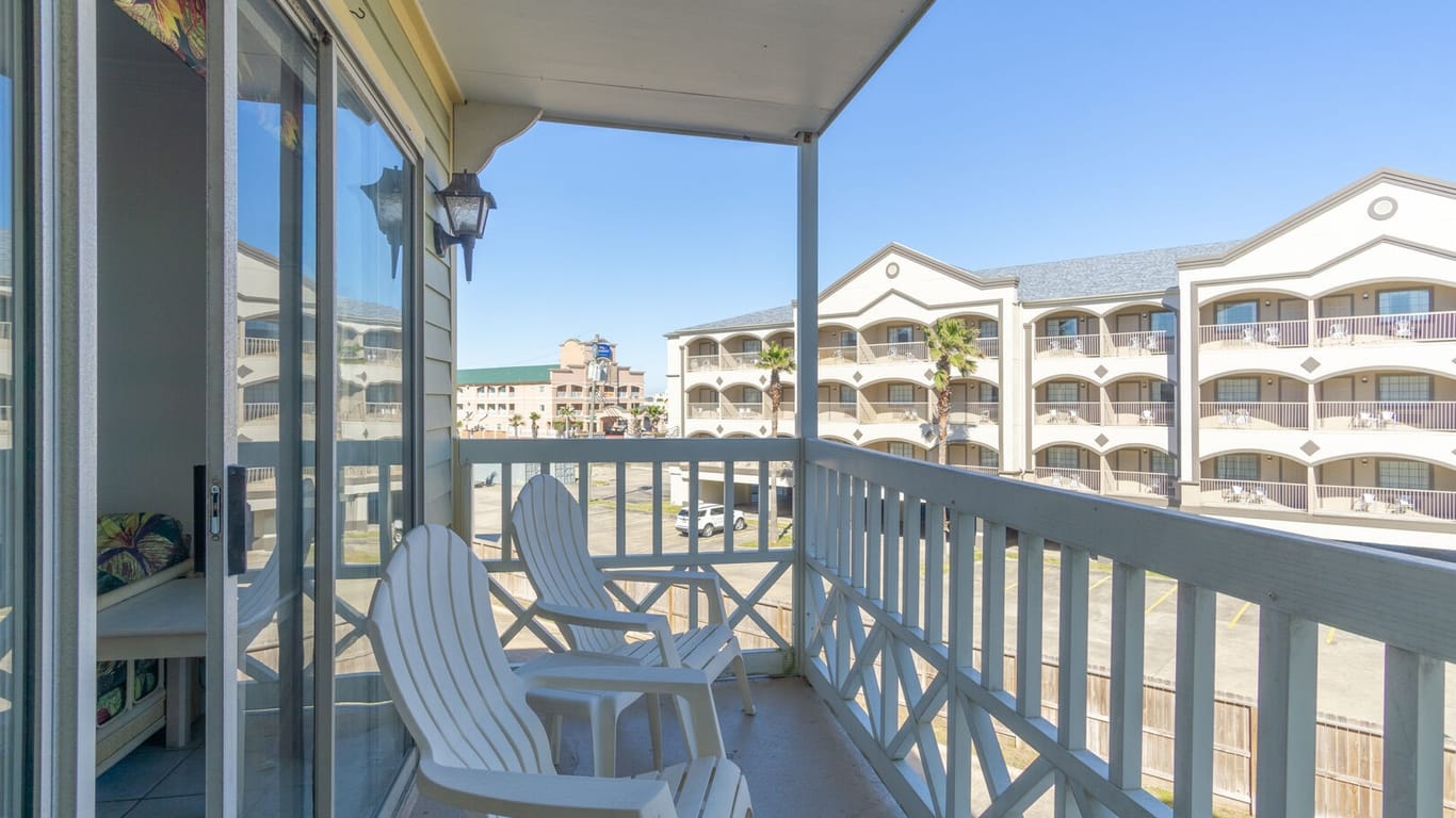 Galveston 1-story, 1-bed 6300 Seawall Boulevard 3222-idx