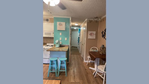 Galveston 1-story, 1-bed 6102 Seawall Blvd 120-idx