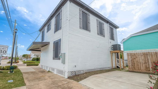 Galveston 2-story, 3-bed 4502 Avenue R-idx