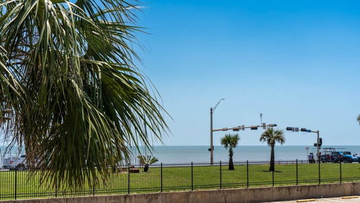 Galveston 1-story, 1-bed 6300 Seawall Boulevard 6105-idx