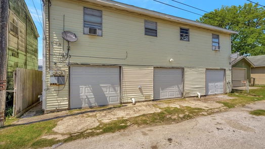 Galveston 1-story, 3-bed 5421 Avenue O 1/2-idx