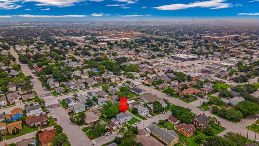 Galveston 2-story, 2-bed 4618 Avenue S 1/2-idx