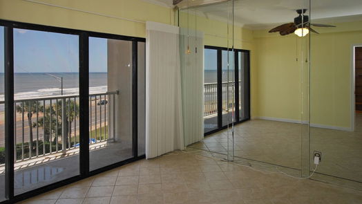 Galveston null-story, 2-bed 7700 Seawall Boulevard 410-idx