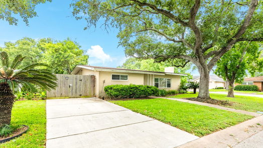 Galveston 1-story, 4-bed 1 Maple Lane-idx