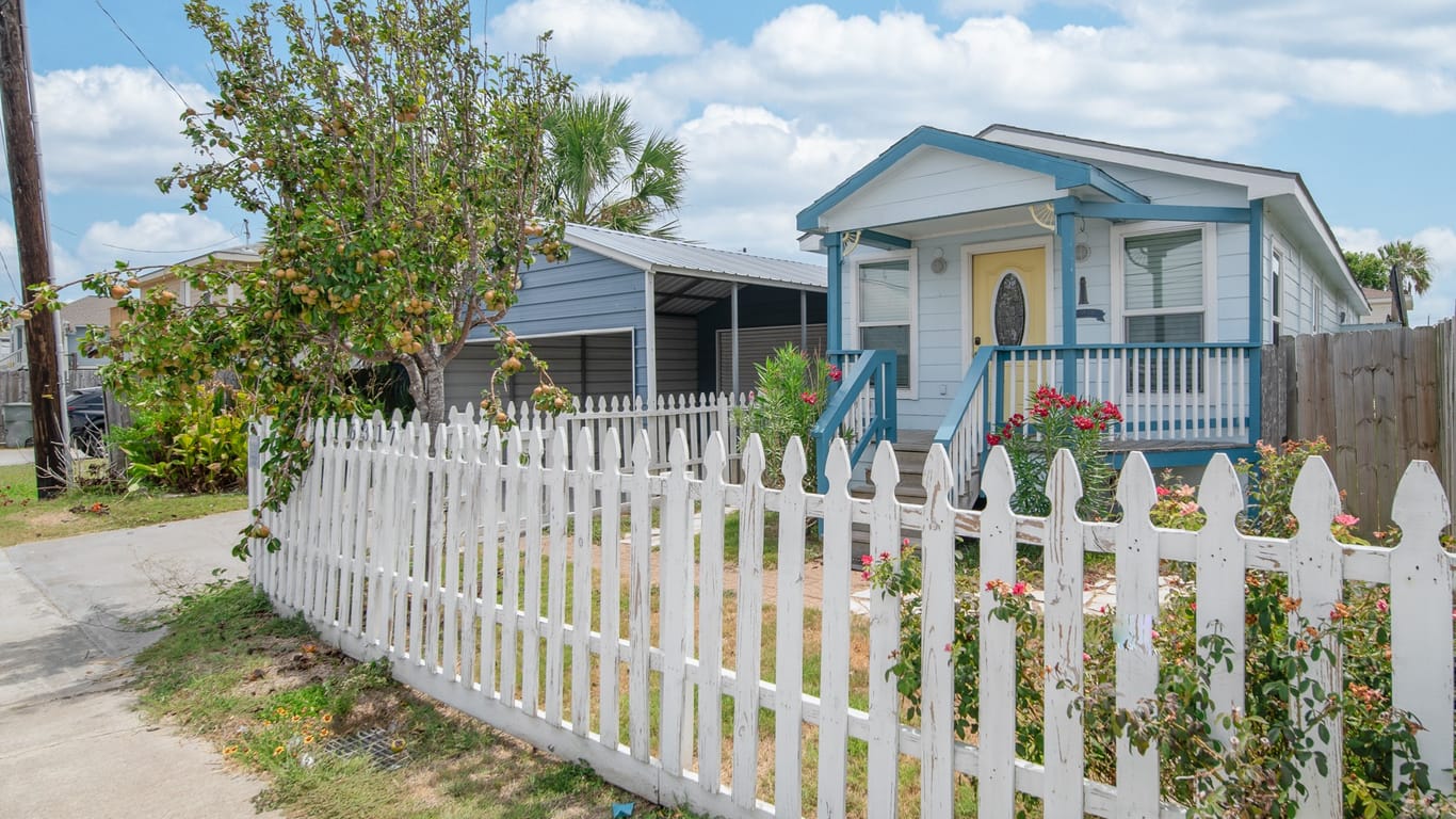 Galveston 1-story, 2-bed 6317 Heards Lane-idx