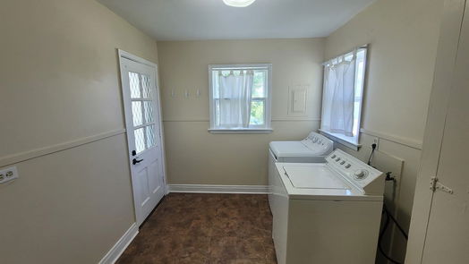 Galveston 1-story, 3-bed 4727 Ave N 1/2-idx