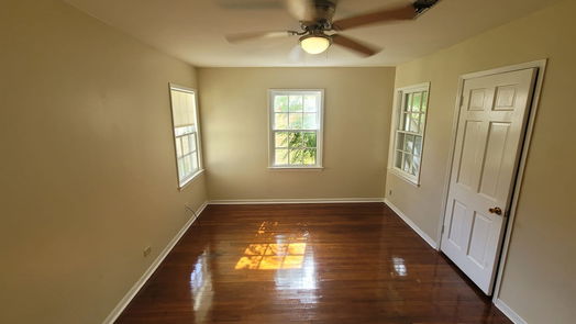 Galveston 1-story, 3-bed 4727 Ave N 1/2-idx