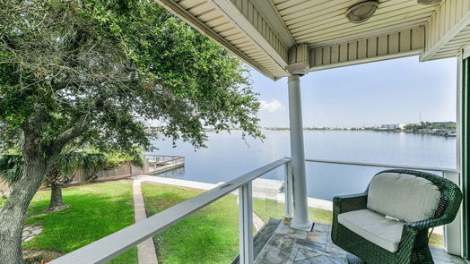 Galveston 2-story, 5-bed 18 S Shore Drive-idx