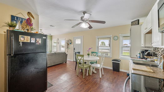 Galveston 1-story, 3-bed 6125 Heards Lane-idx