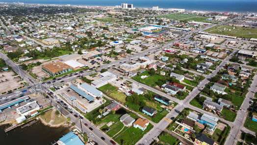 Galveston 1-story, 3-bed 6125 Heards Lane-idx