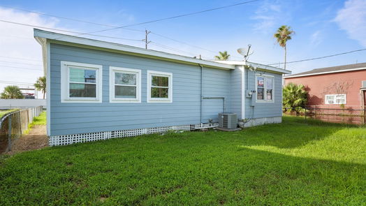 Galveston 1-story, 3-bed 6125 Heards Lane-idx