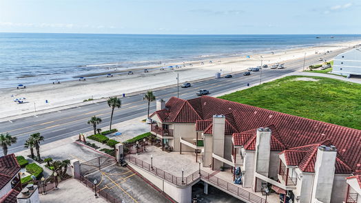 Galveston 1-story, 1-bed 7312 Seawall Boulevard 103-idx