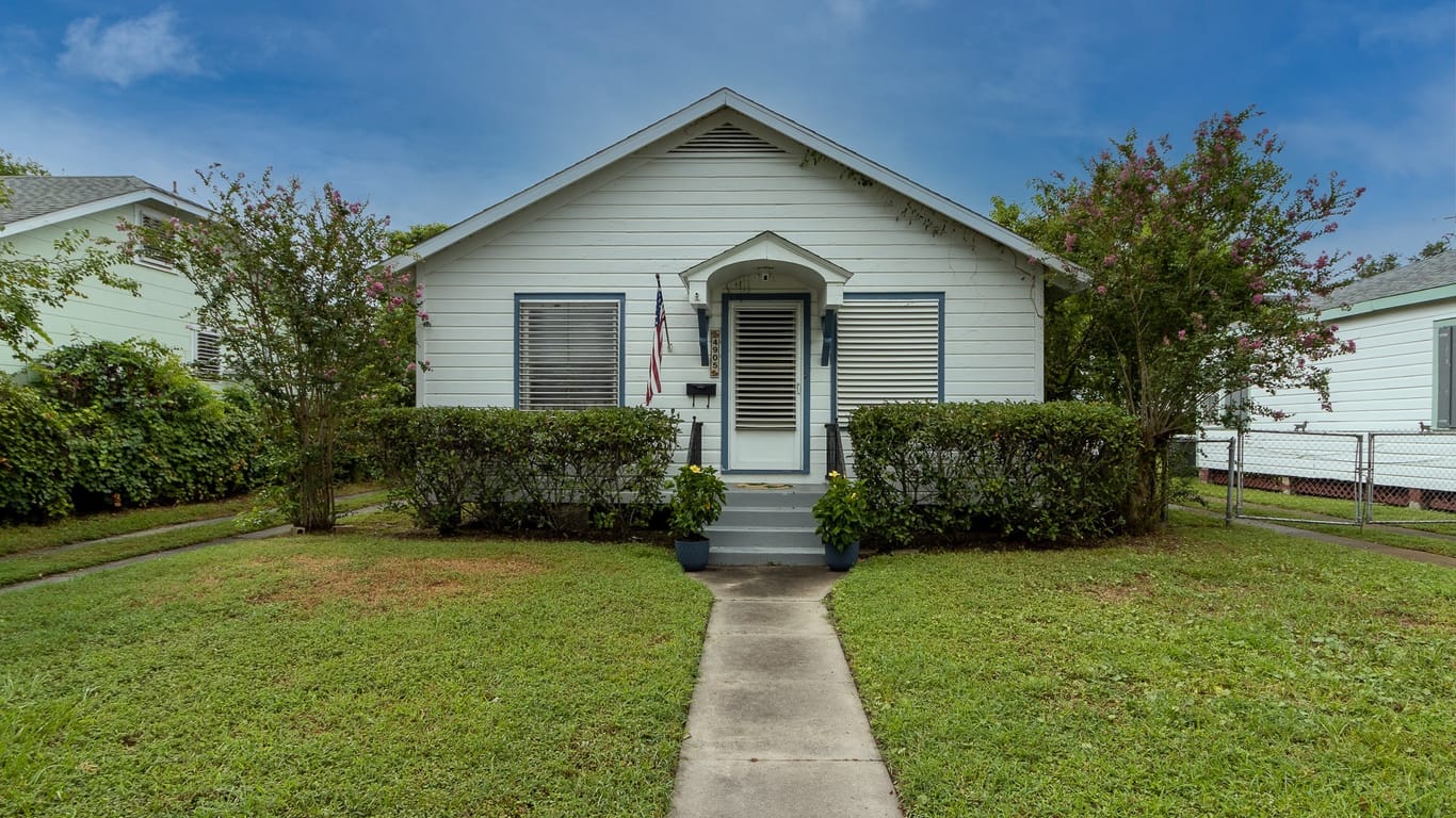 Galveston 1-story, 3-bed 4905 Avenue Q 1/2-idx