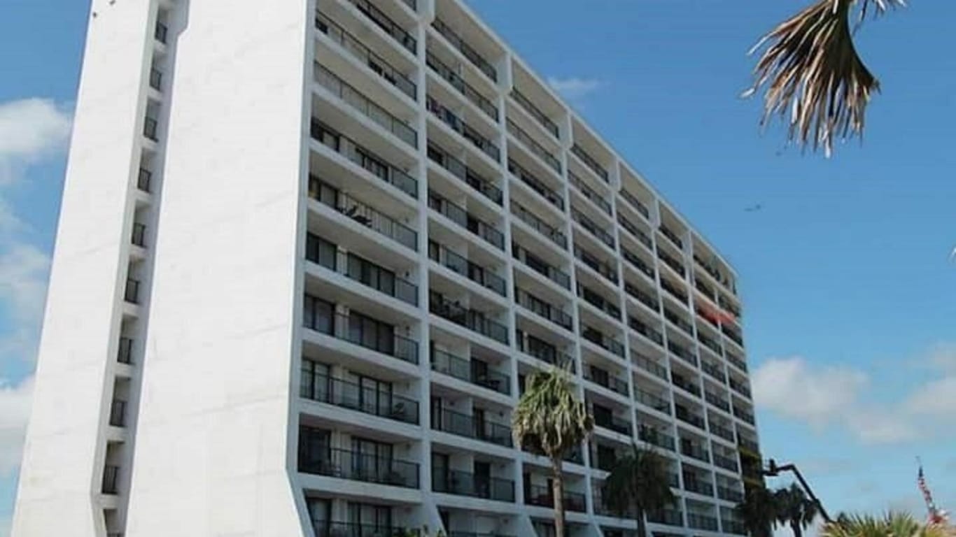 Galveston 1-story, 3-bed 7310 Seawall Boulevard 1101-idx