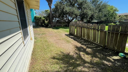 Galveston 1-story, 3-bed 7123 Avenue Q 1/2-idx