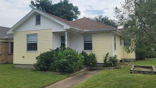 Galveston 1-story, 3-bed 4727 Ave N 1/2-idx