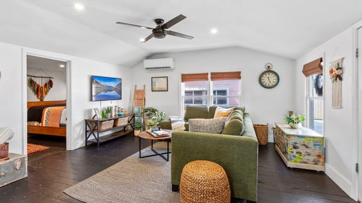 Galveston 1-story, 2-bed 6317 Avenue R-idx