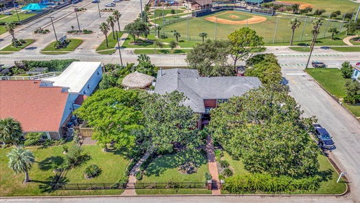 Galveston 2-story, 6-bed 2601 Christopher Square-idx