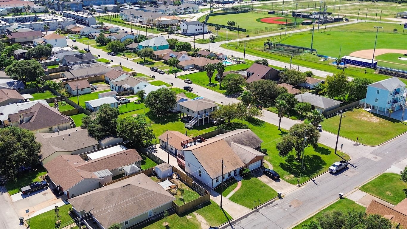 Galveston null-story, 5-bed 8007 Beluche Drive-idx