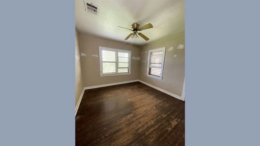 Galveston 1-story, 2-bed 5621 Avenue Q 1/2-idx