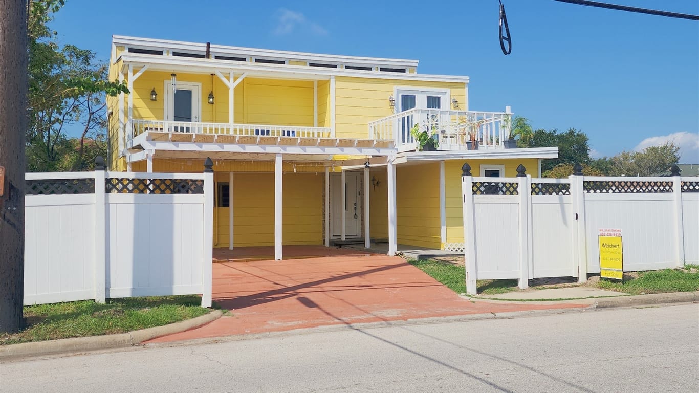 Galveston 2-story, 3-bed 5703 Fraser Avenue-idx