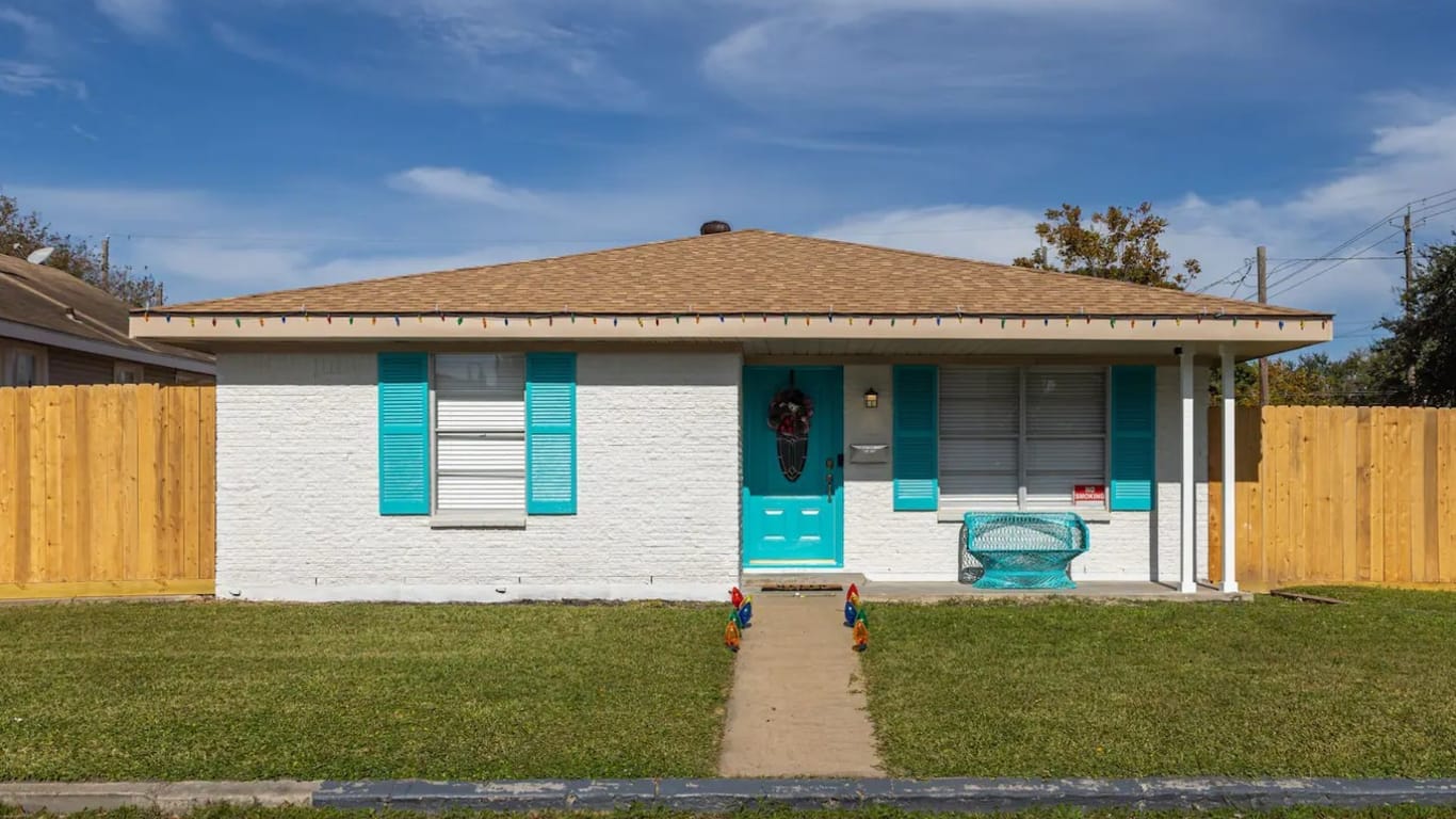 Galveston 1-story, 2-bed 4702 Avenue P 1/2-idx