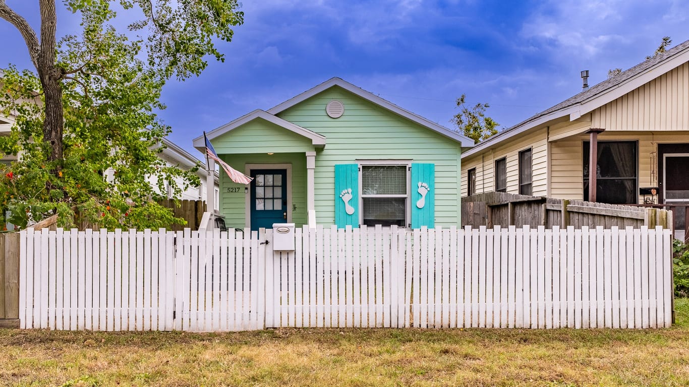 Galveston null-story, 1-bed 5217 Avenue Q 1/2-idx