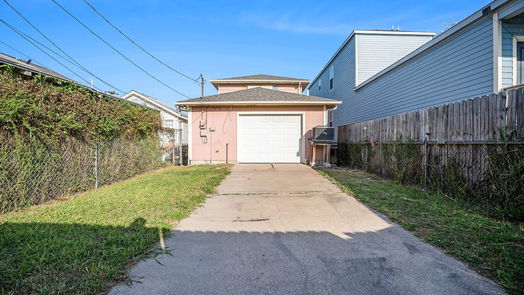 Galveston 2-story, 2-bed 5207 Avenue K-idx