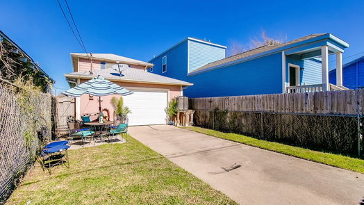 Galveston 2-story, 2-bed 5207 Avenue K-idx