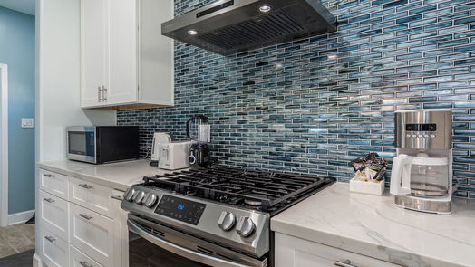 Galveston 1-story, 6-bed 4702 Avenue N 1/2-idx