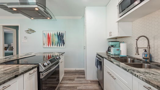 Galveston 1-story, 6-bed 4702 Avenue N 1/2-idx