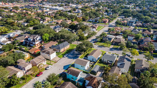 Galveston 1-story, 6-bed 4702 Avenue N 1/2-idx