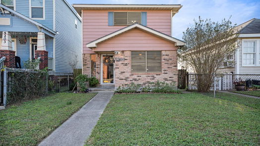 Galveston 2-story, 2-bed 5207 Avenue K-idx