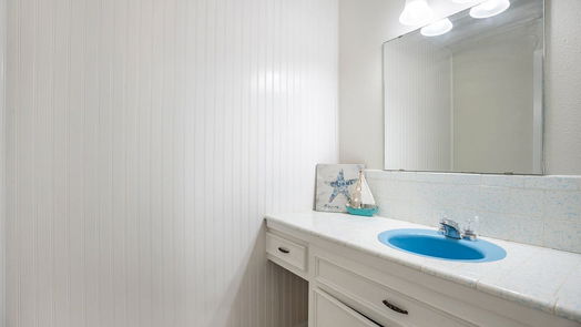 Galveston 2-story, 2-bed 5207 Avenue K-idx