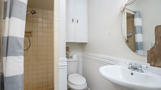 Galveston 2-story, 2-bed 5207 Avenue K-idx